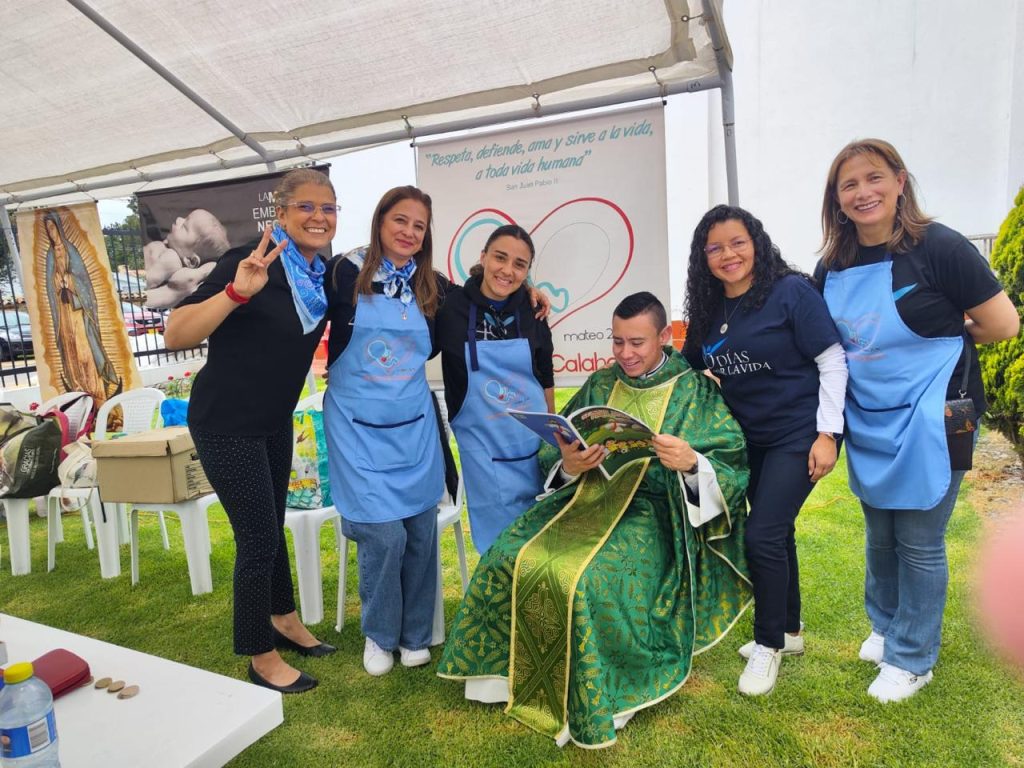 pastorales-provida con p. jorge en carpa-jpg pastorales-provida